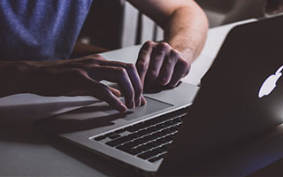 kaiyun官方入口登录-队医透露球员伤情，或将缺席下一轮比赛，队医挡出必进球