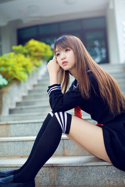 校园足球课外锻炼活动丰富多彩,促进青少年的健康成长,校园足球课余训练