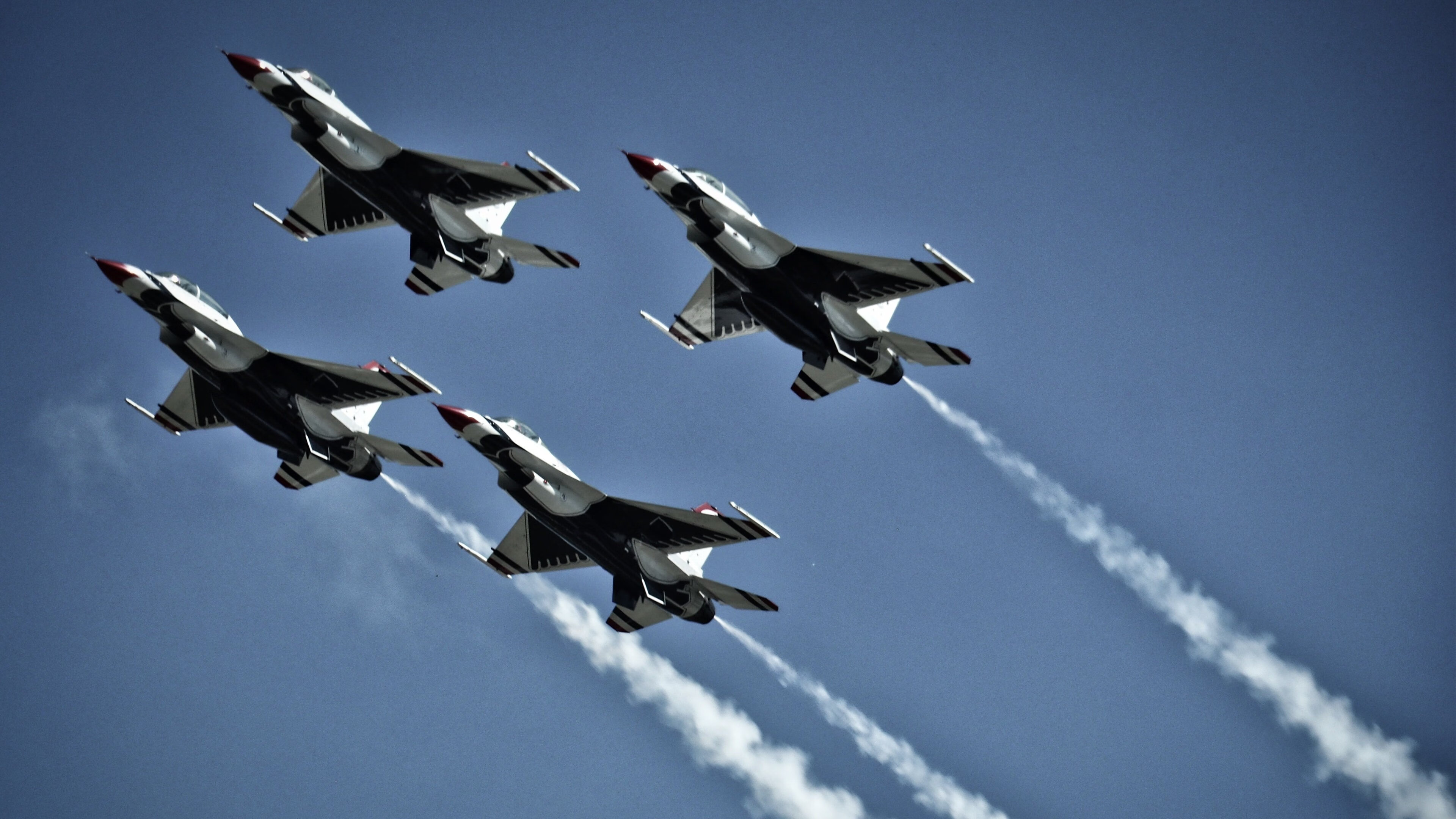 阿莱格里续约尤文图斯,继续执教